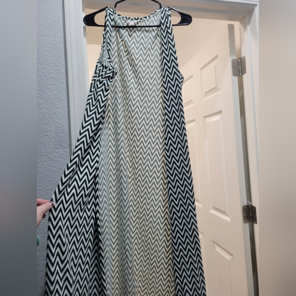 LuLaRoe Joy medium